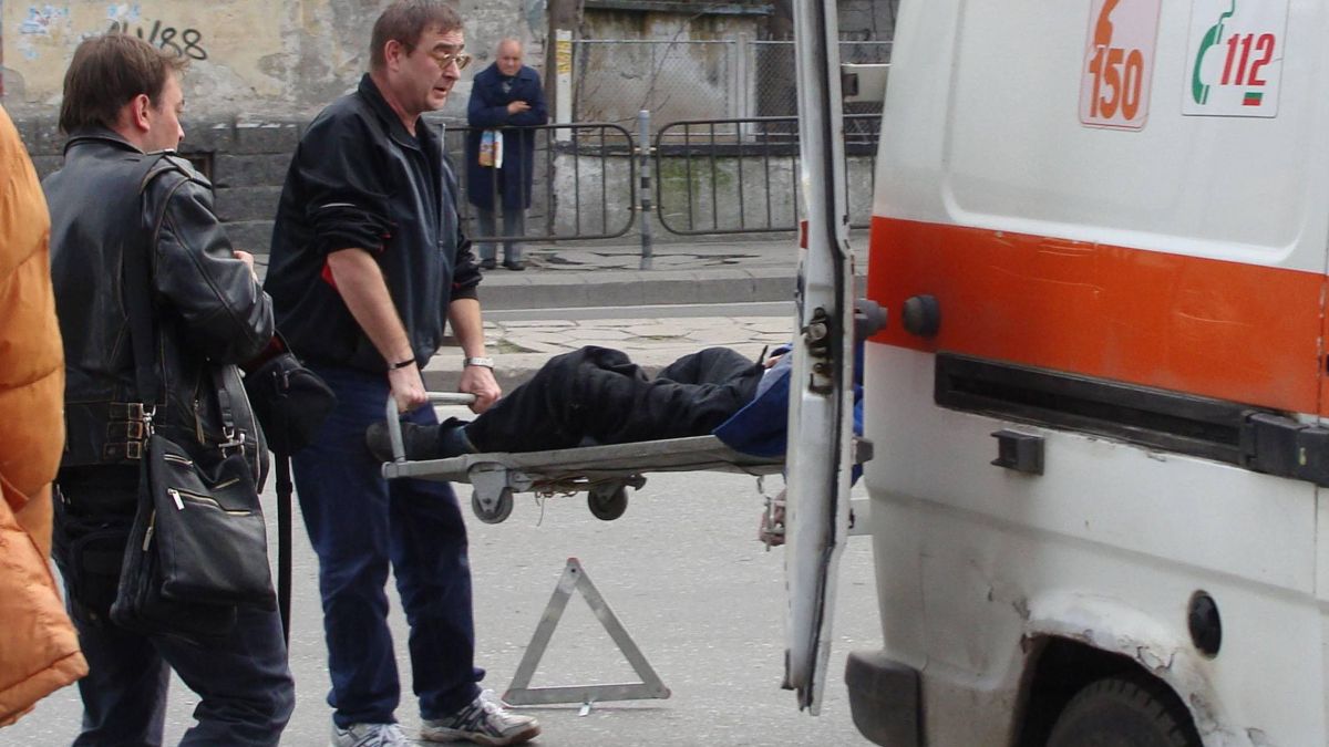 Полицай се гръмна със служебния си пистолет 
