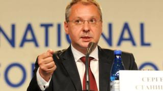 Станишев зове от Фейсбук: Не трябва да се касират изборите