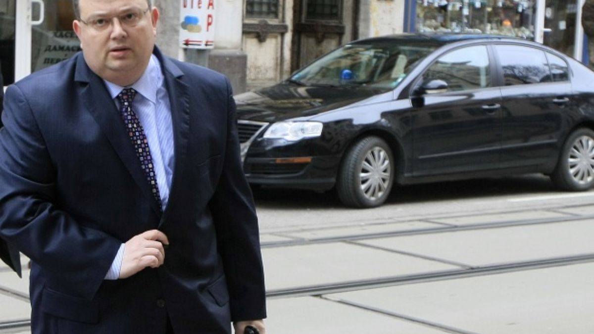 Цацаров привика шефа на ДАНС и главния секретар на МВР