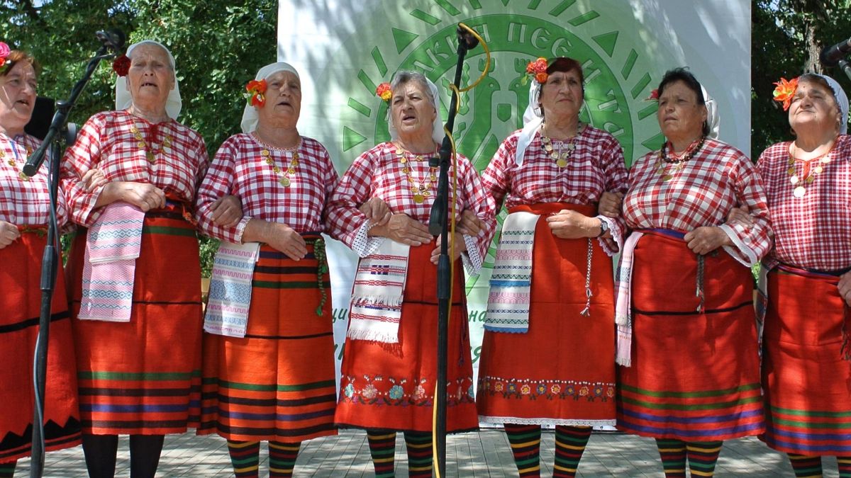 Половината Хасково на събор на Кенана