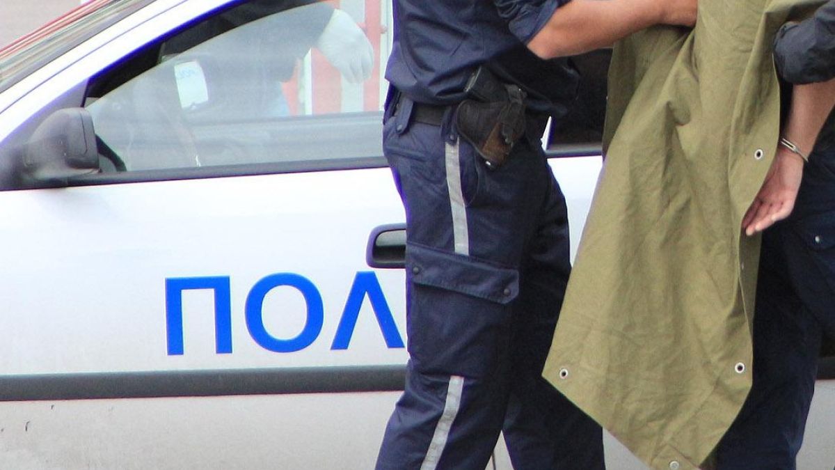 Побеснял шуменец след скандал с жена си вдигна ръка на полицай