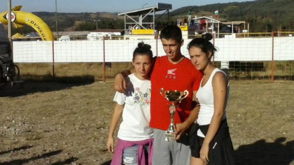 Наш шампион по мотокрос се преби зверски в Румъния