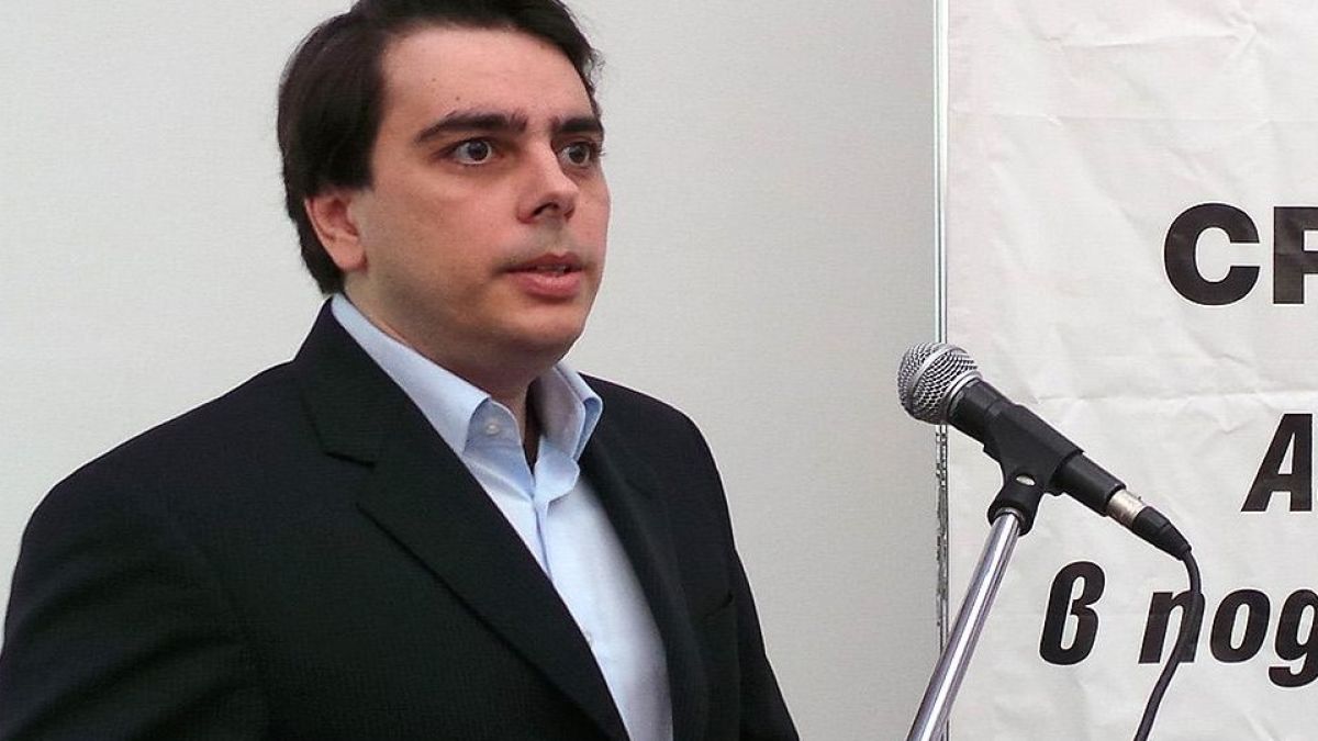 Асен Василев: Държавата не трябва да носи рисковете на частните инвеститори