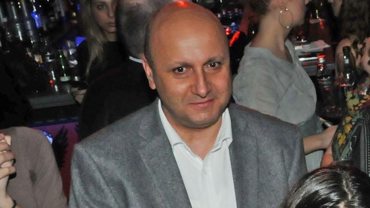Обвиненият за подкупи Станимир Флоров се пенсионира