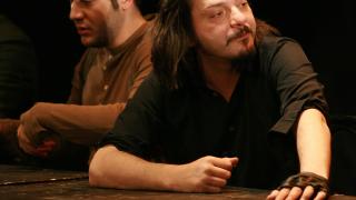 Половин час аплодират “Хъшове” и Чочо в Народния 