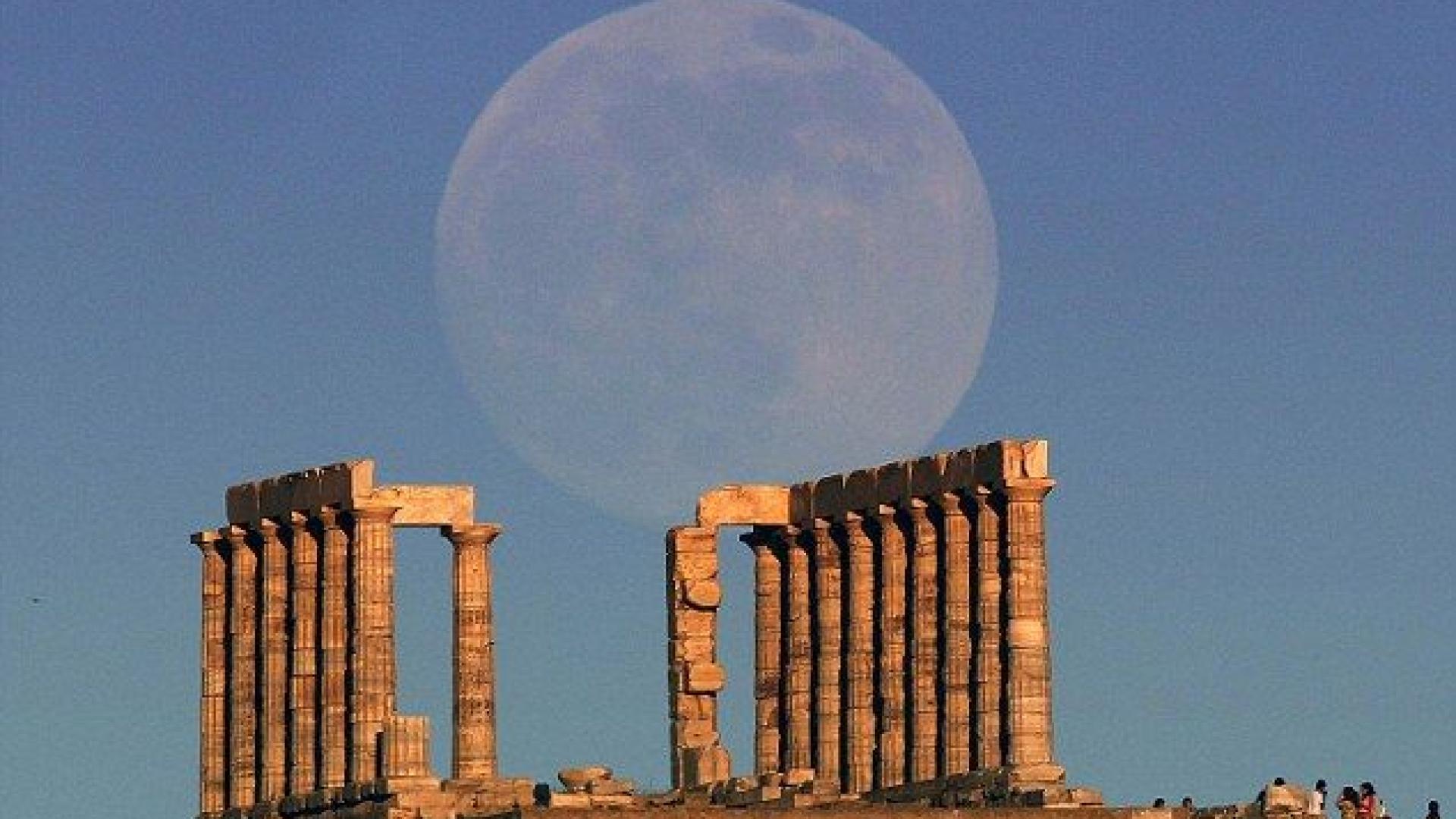 Британска медия: Гърция е идеалната дестинация за гей двойки