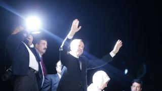 Десет хиляди посрещнаха Ердоган (ВИДЕО)