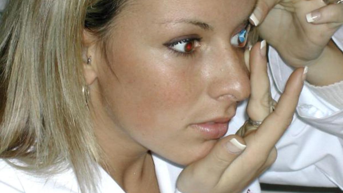 Контактни лещи правят снимки