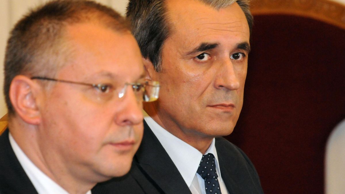Орешарски с ултиматум заради Иван Иванов