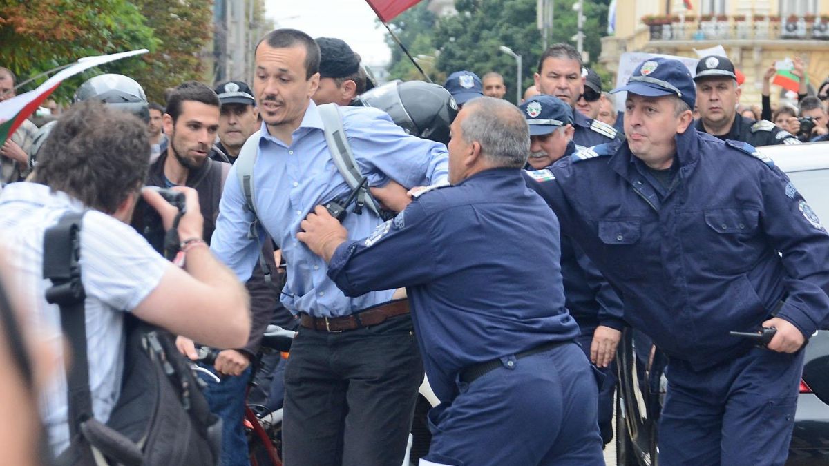 Отменено е контрашествието в подкрепа на кабинета