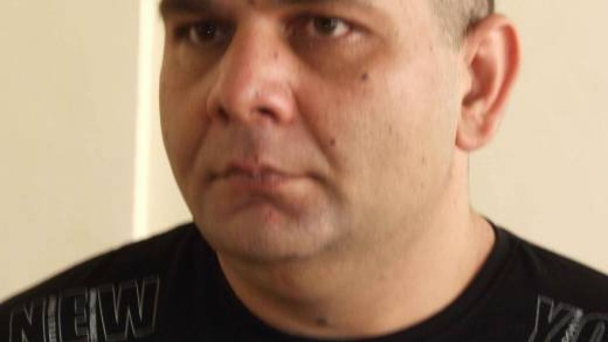 Сводникът Мартин Дебелия открадна 40 лв. от магазин 