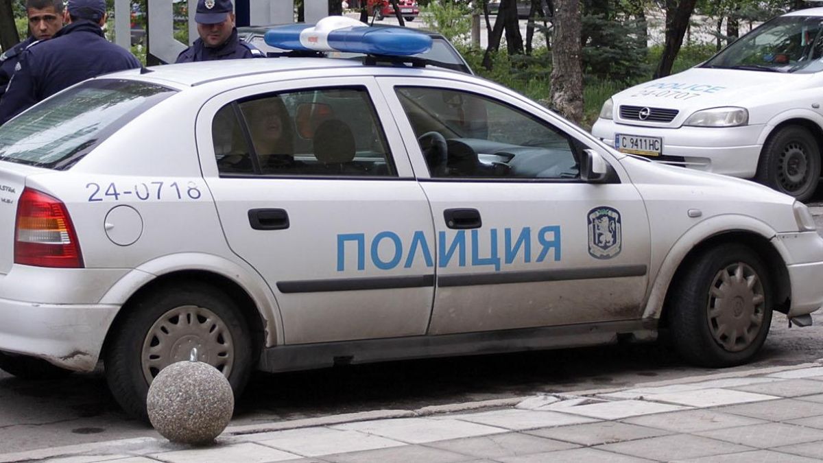 Пипнаха крадли, нападнали пенсионерка на гробище