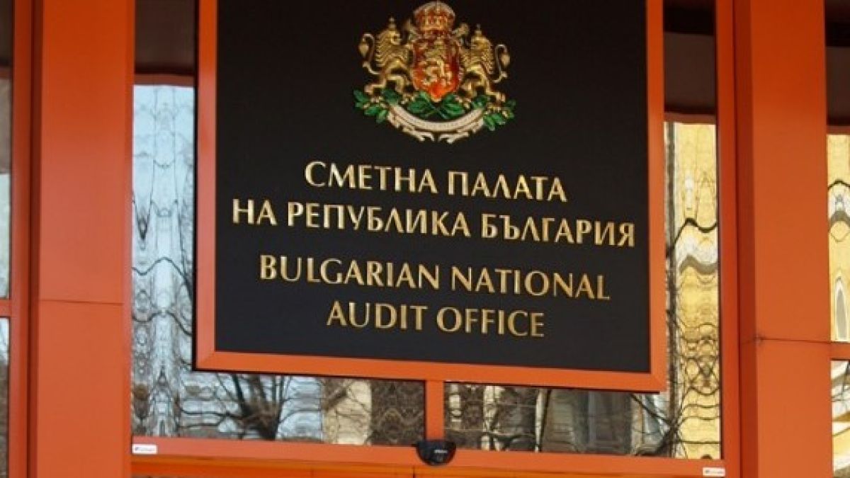 Повечето от политиците ни – бедни и разчитащи на едната заплата