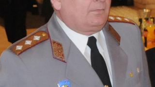 Ген. Кирчо Киров обвини днешното ръководство на НРС във война срещу него и семейството му