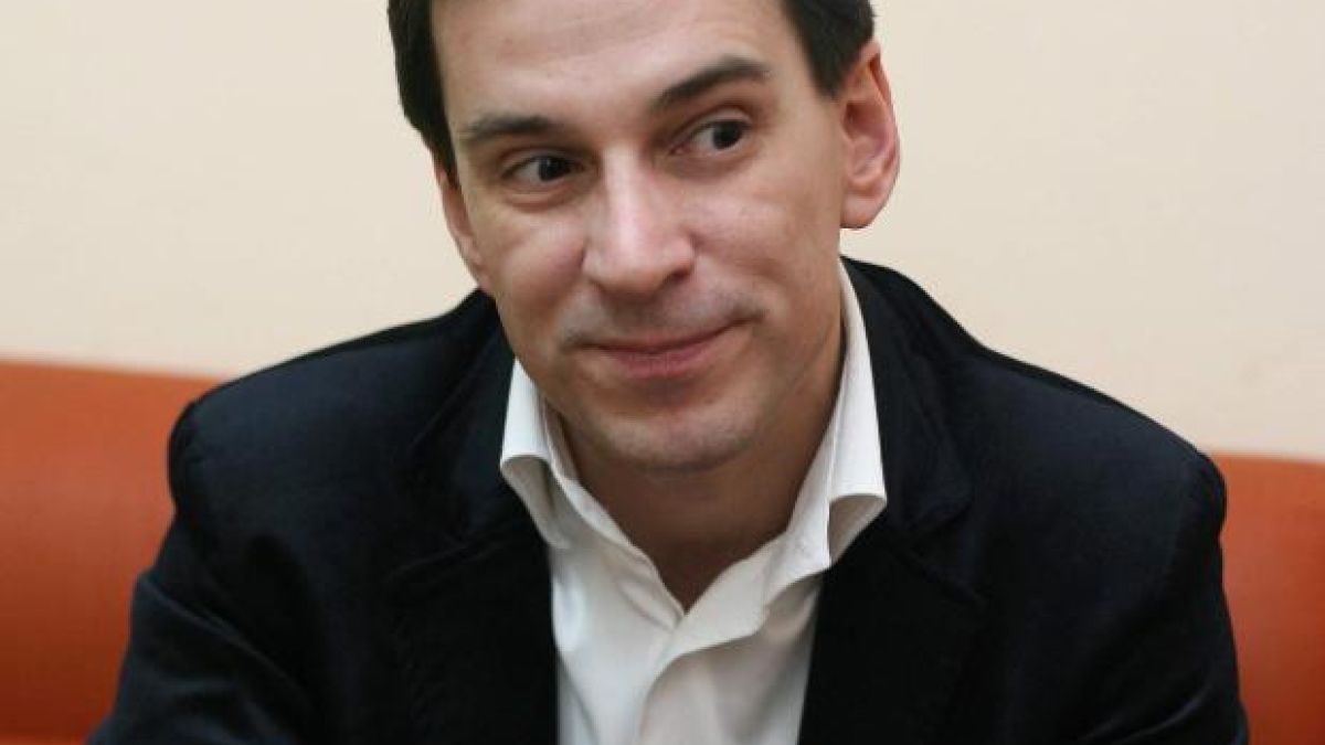 Арестуваха Найо Тицин пред парламента!