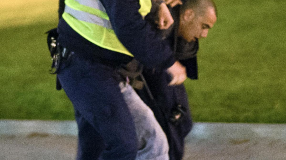 135 арестувани покрай протестите в София