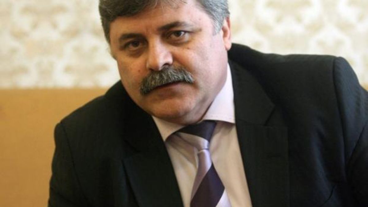 Иван Петров: ГЕРБ разби автентичното дясно 