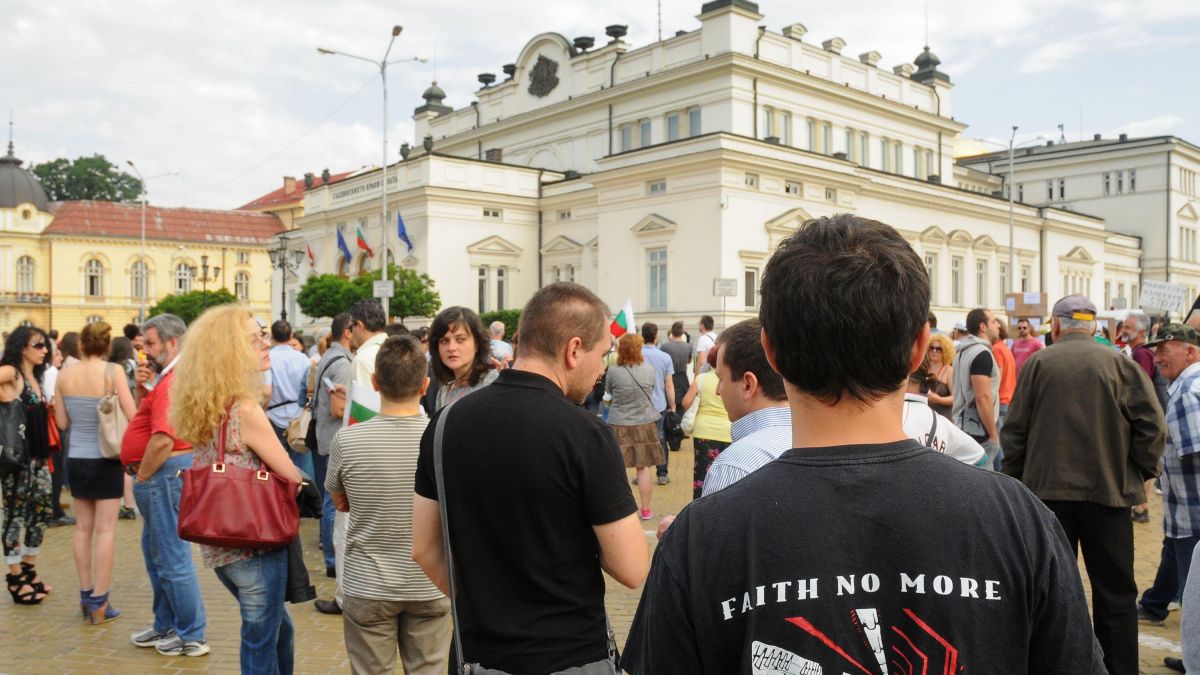 Готвят за петък пълна блокада на Парламента
