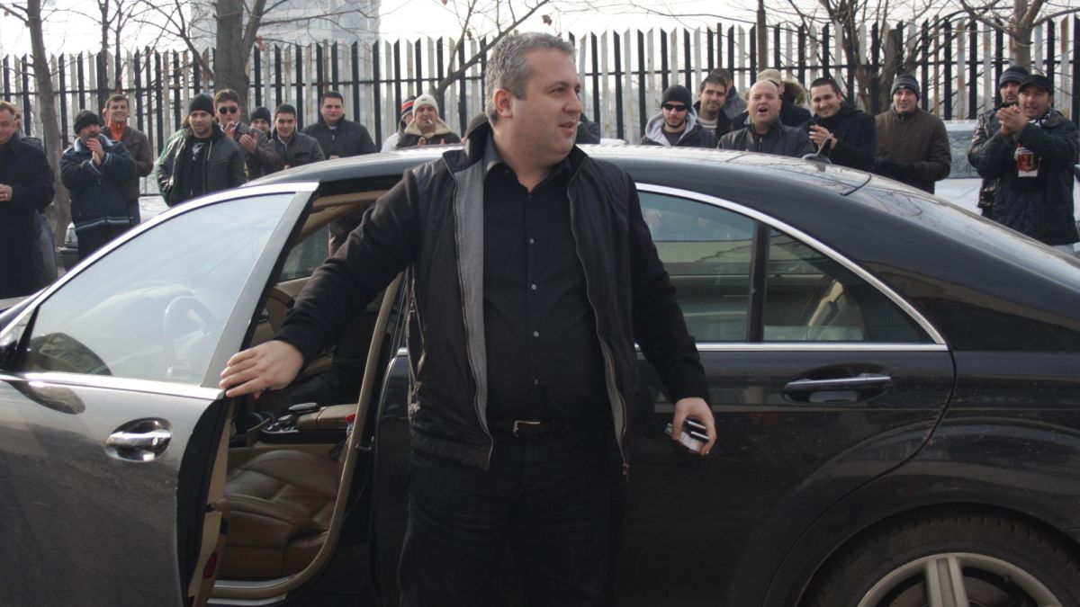 Коко Динев изрита бодигардовете си