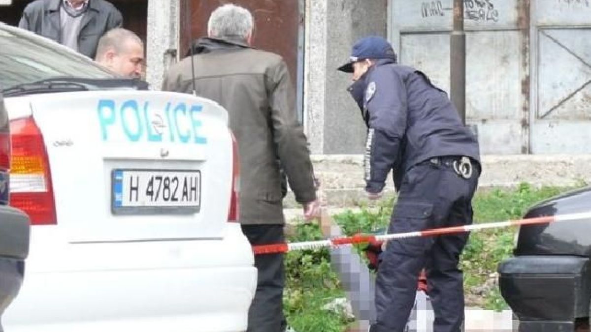 Млад мъж се размаза от 8-ия етаж