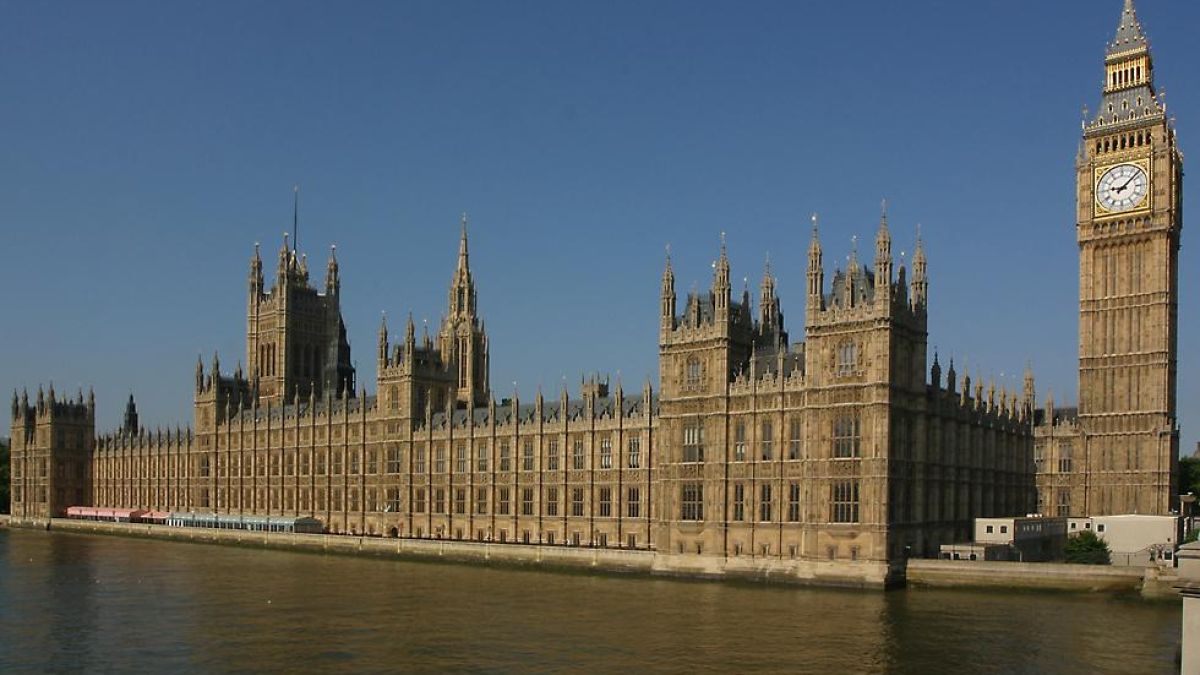 Британски журналисти открили следи от дрога в парламент