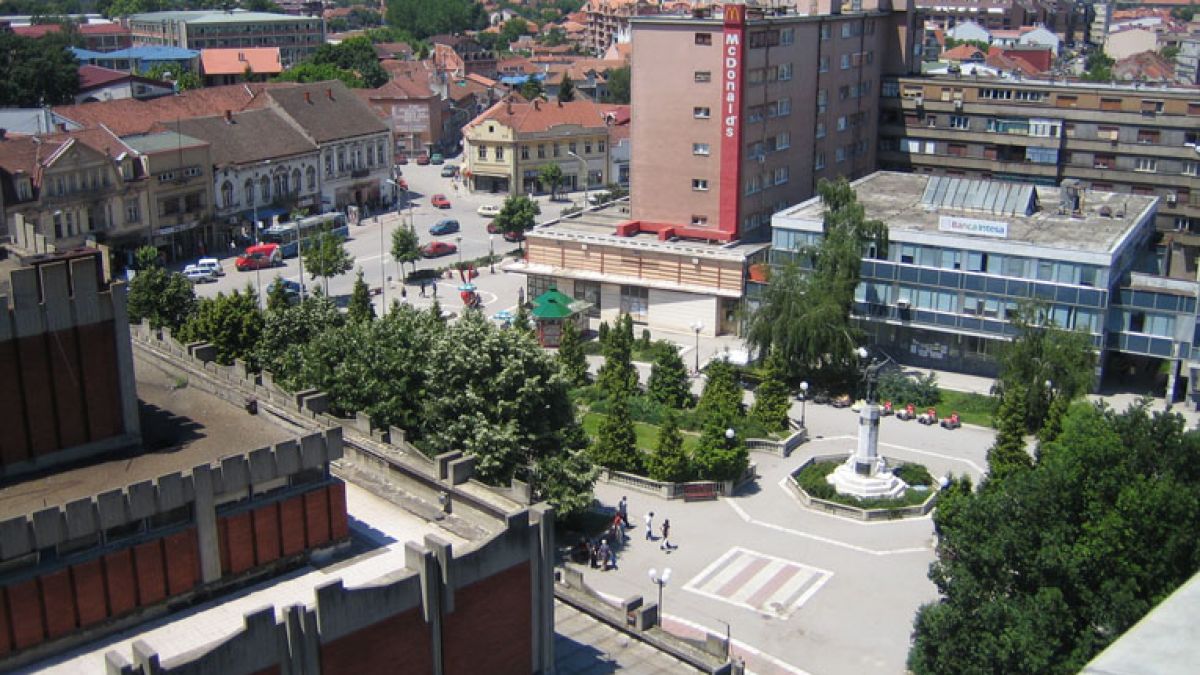 Жандармерист уби и изгори двама младежи