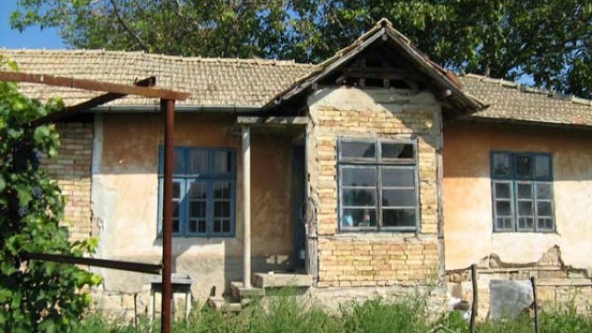 Пребиха дядо в дома му в поповско село