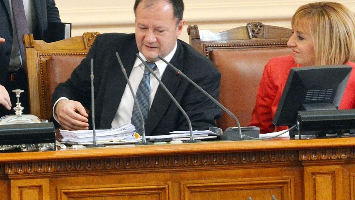 Ваканцията на депутатите ще е къса 