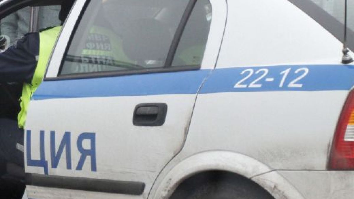 Арестуваха шофьорка на шише ракия