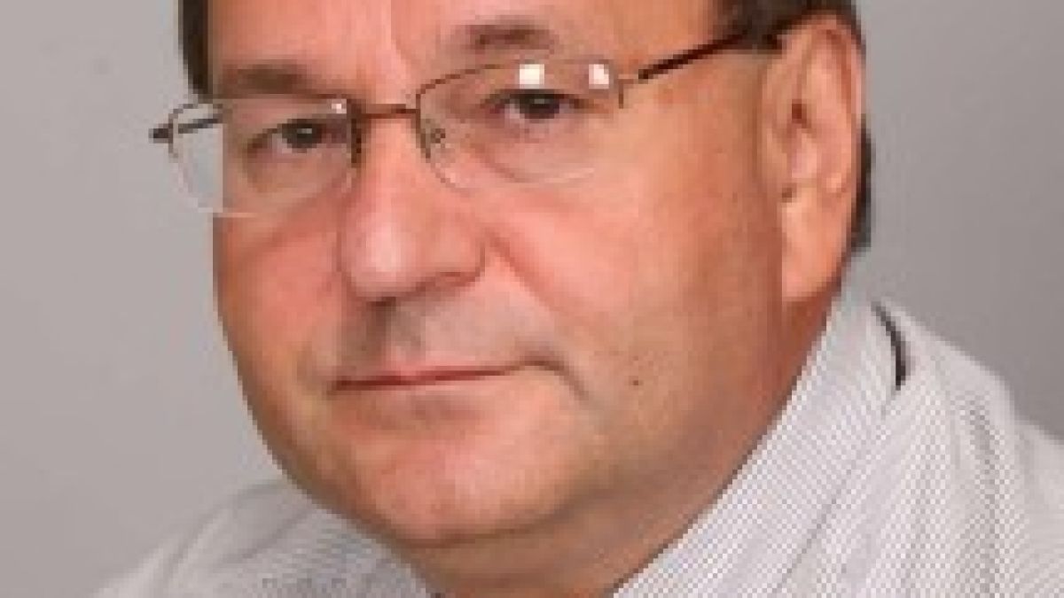  Губернатор захранва комшии с домати, спасени от киселинен дъжд