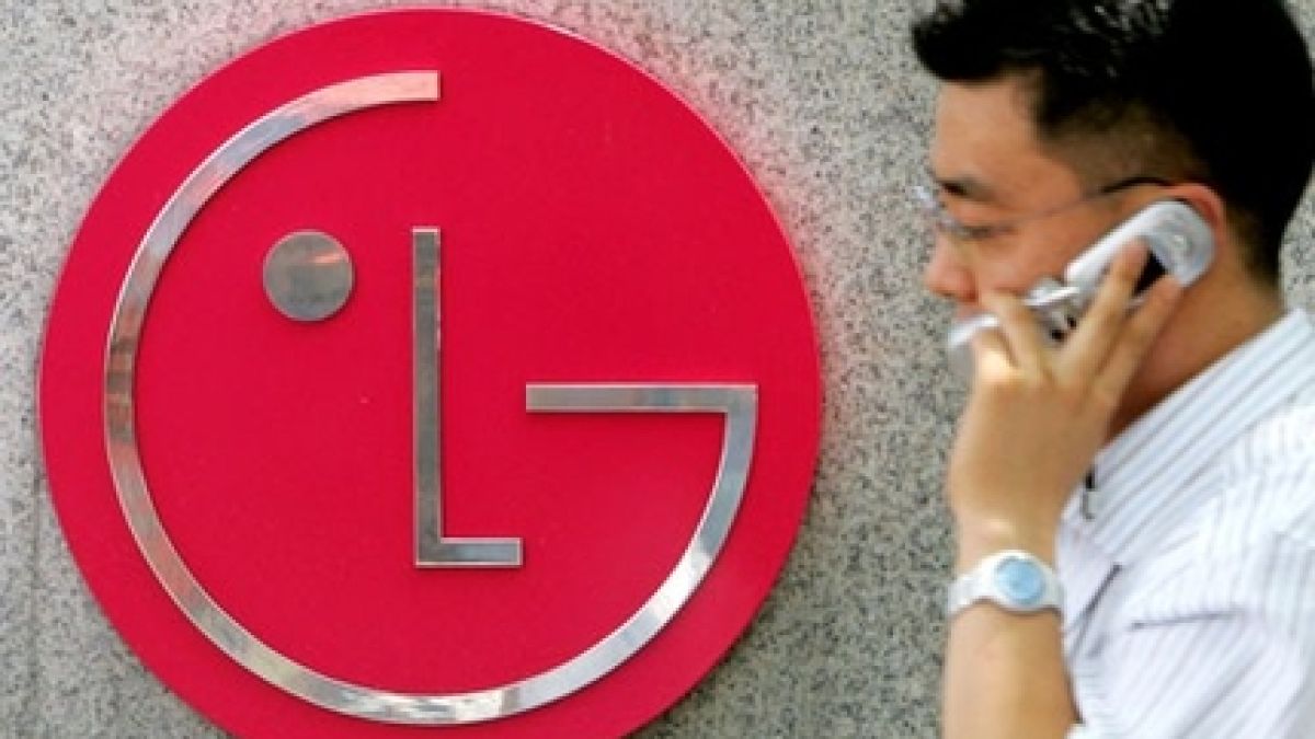 LG пуска таблет, умен часовник и очила
