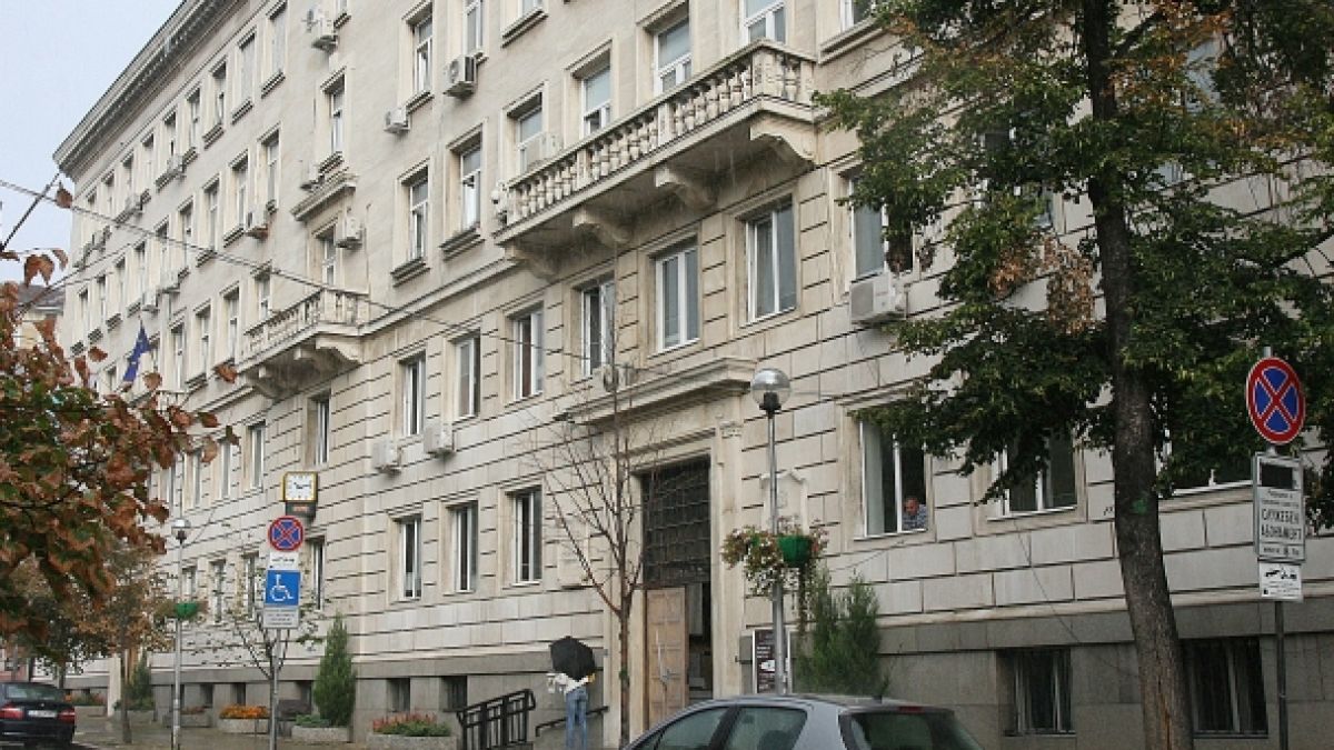 Общинарите с декларация за протестите, БСП се цепи