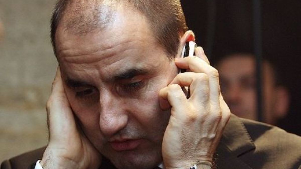Станишев и Сидеров без криминални регистрации
