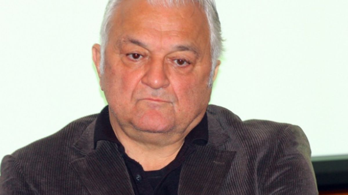 Стажантът и бухалката