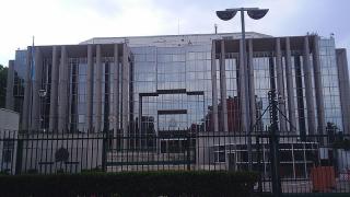 "Интерпол" с мощен удар!