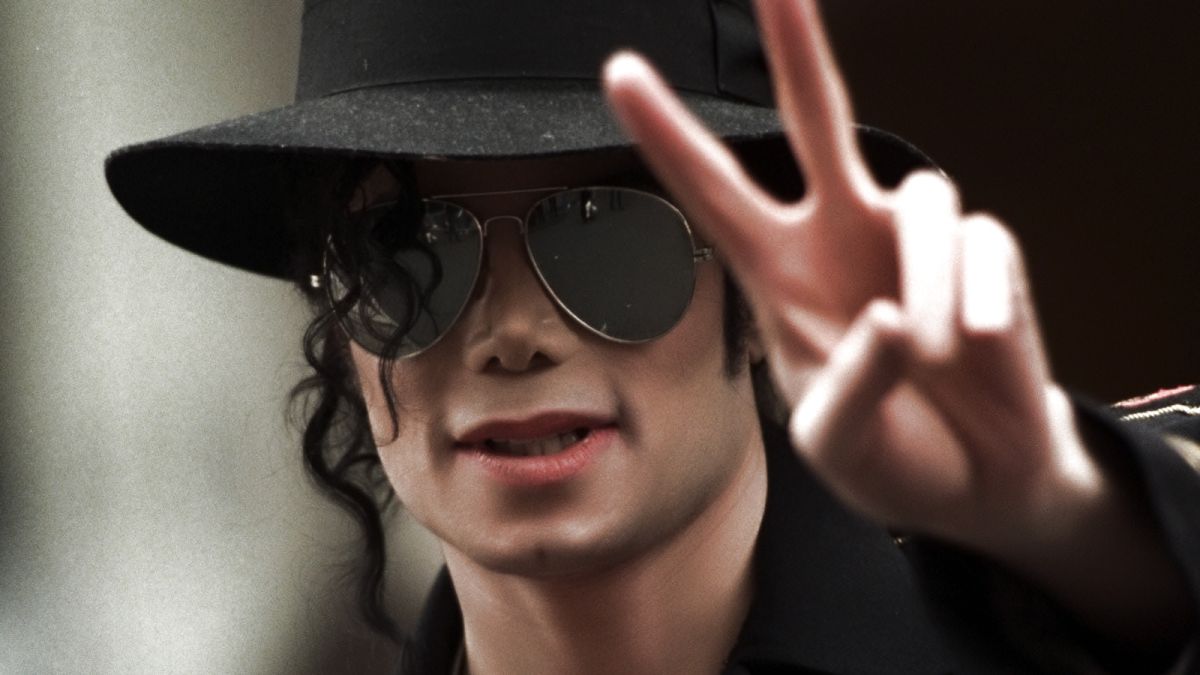 Не е за вярване, но това е синът на Майкъл Джексън СНИМКИ
