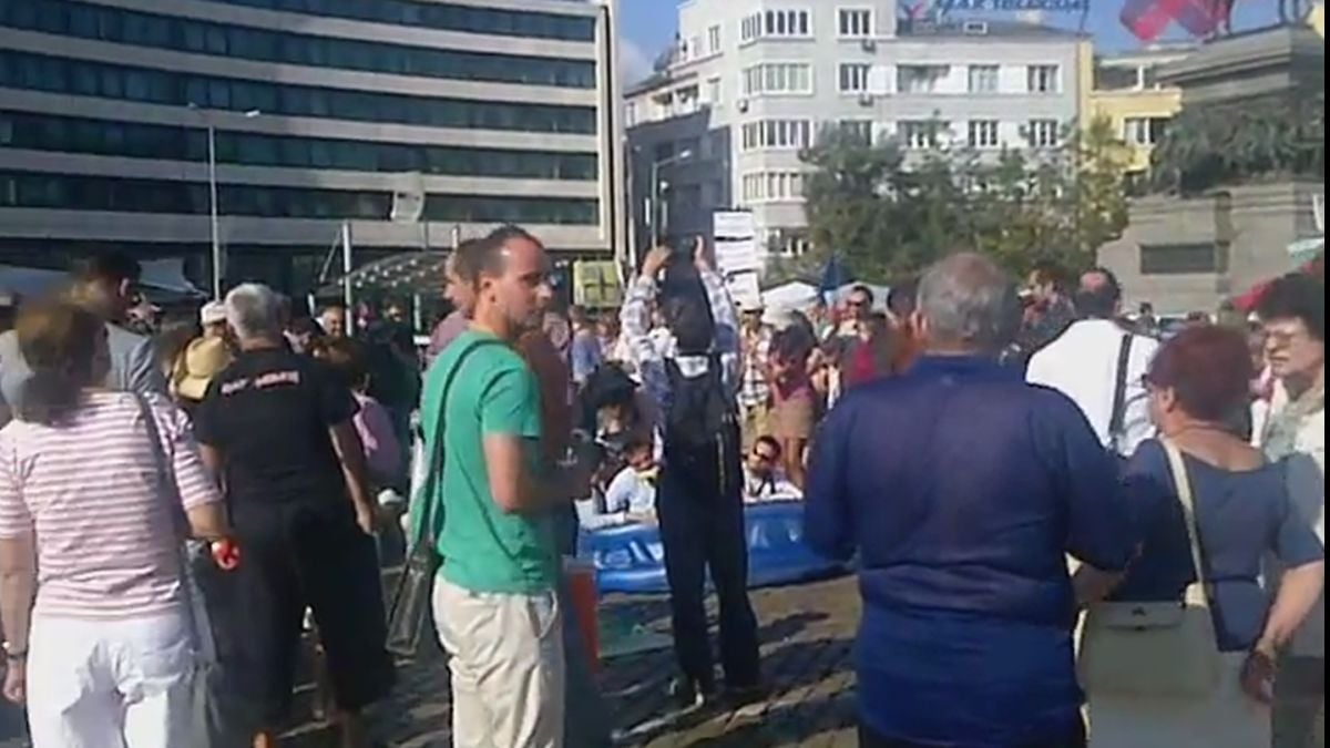 Без блокада на парламента тази сутрин 