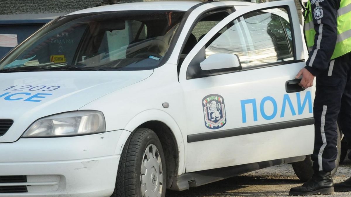 Бивша миньорка от Крупник се хвърли под гумите на автомобил заради дългове