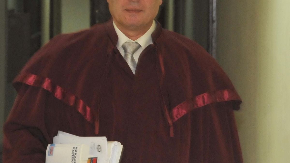 ВАС не върна на работа скандалния бургаски прокурор Емил Христов