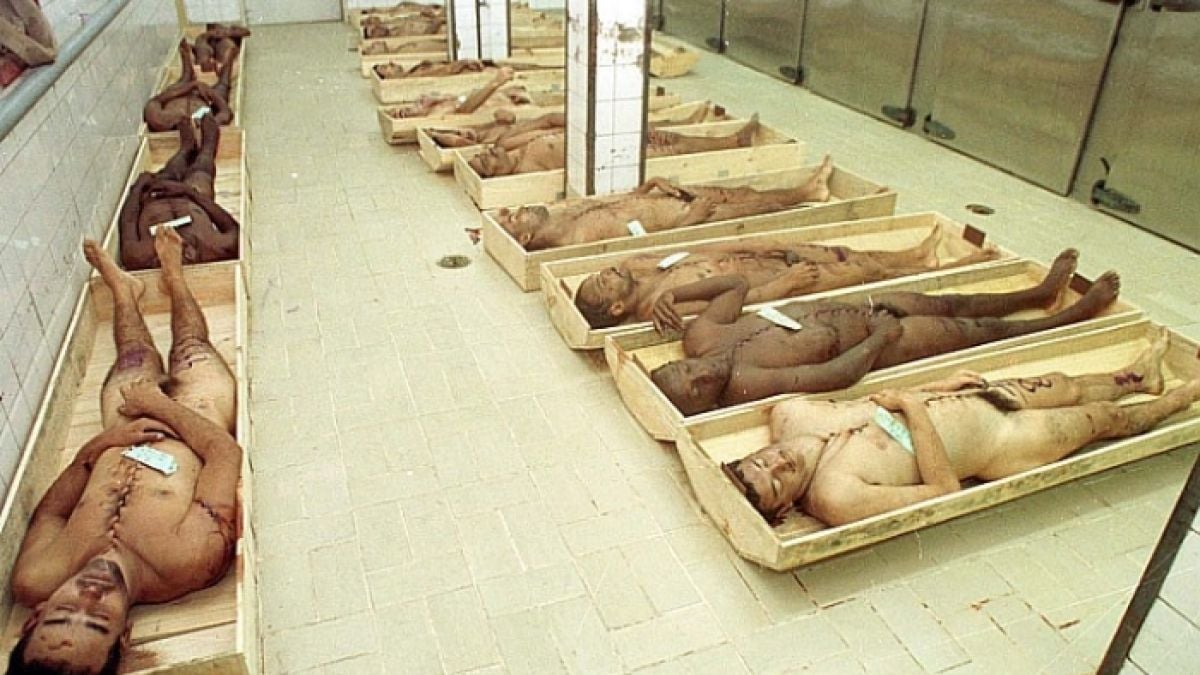 25 полицаи получиха по 624 г. затвор