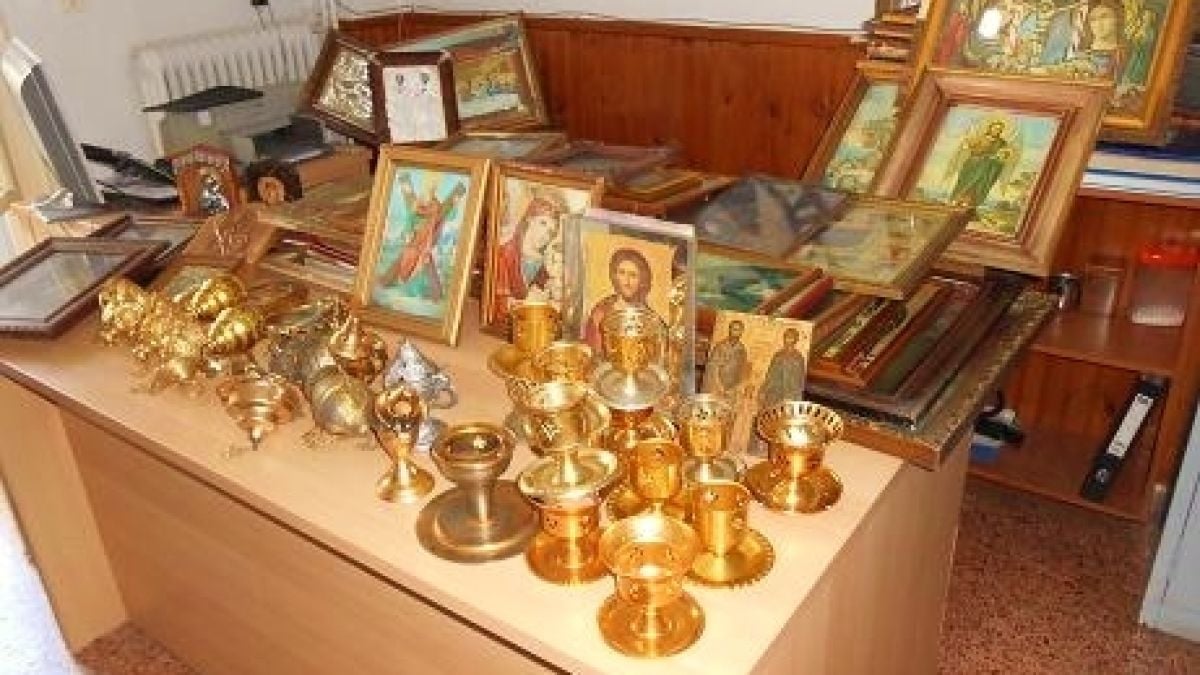 Шокиращ обир: Българин изтараши цяла църква в Гърция