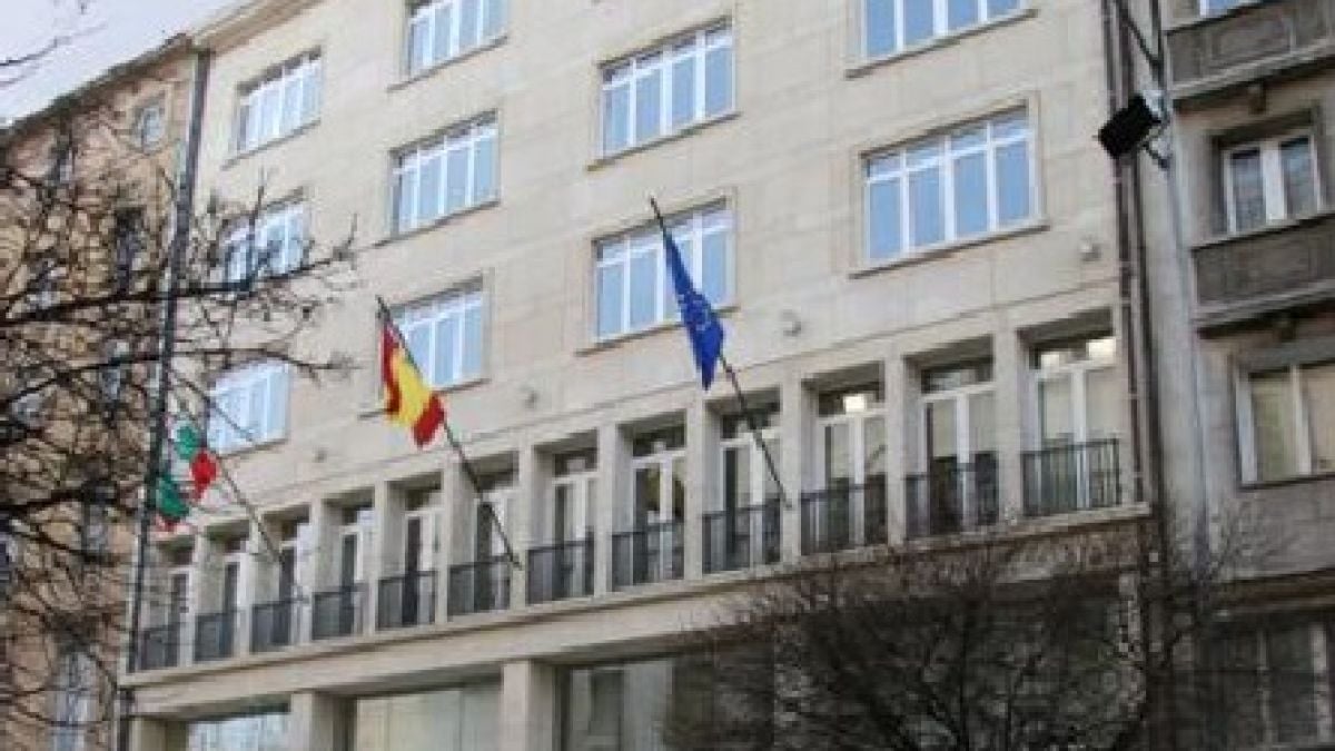 Новото министерство се уреди със сграда