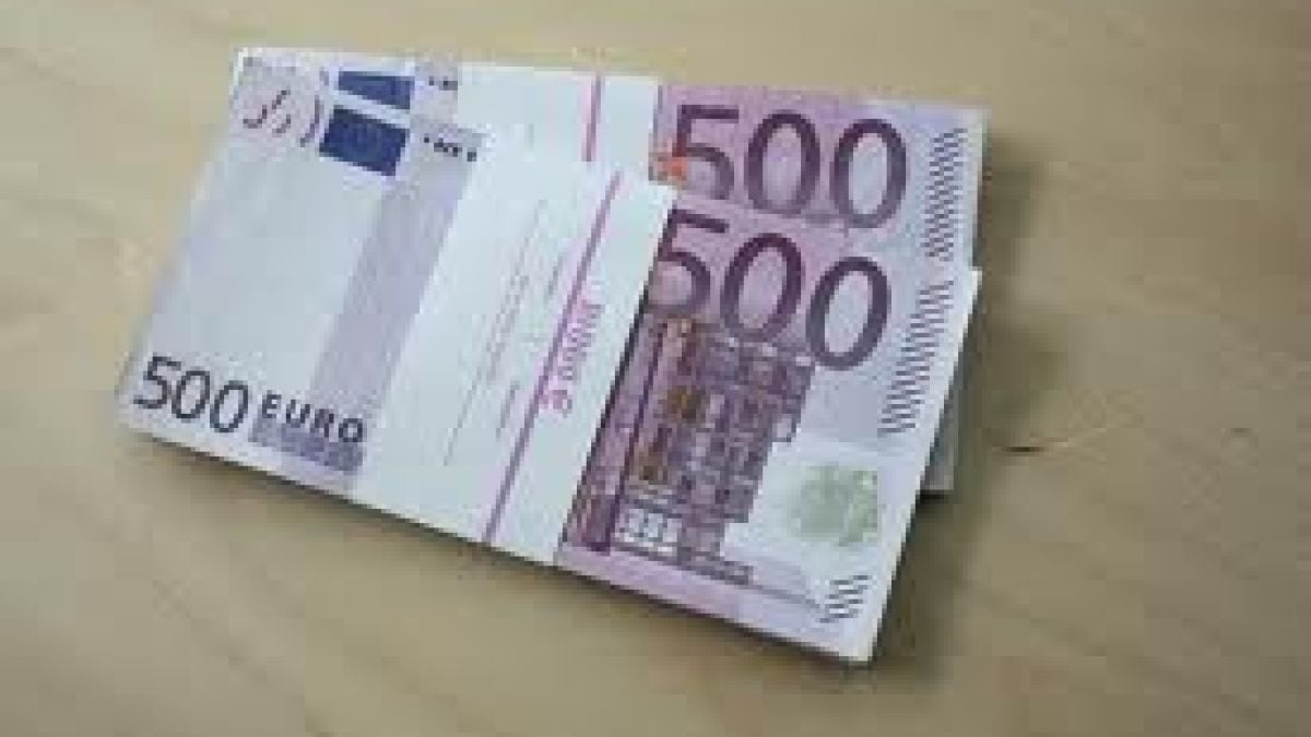 Рускиня сцепи италиански фризьорки с бакшиш от 500 евро