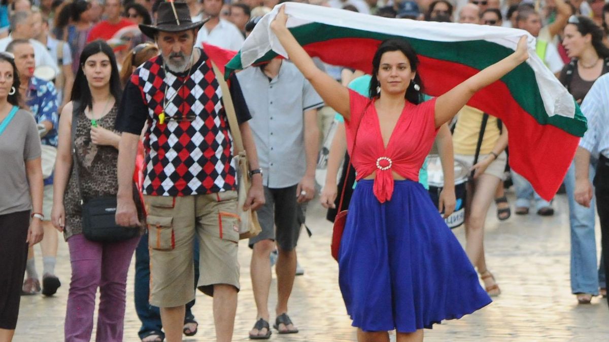 Протестът започна с блокирани улици