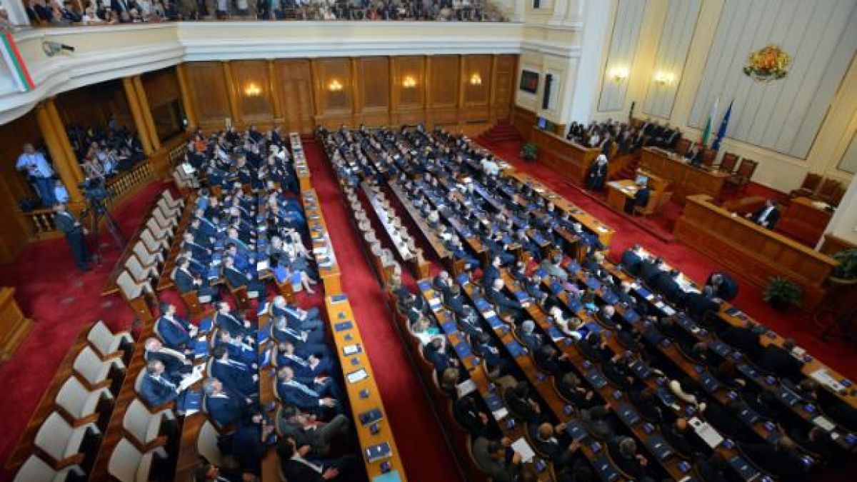 Вотът ни спести 2 млн. лв. от депутатските заплати