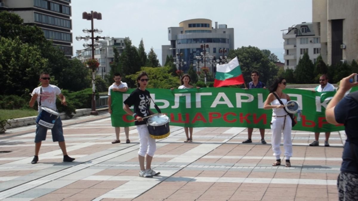 “#ДАНСwithme” в Благоевград - шепа хора, много шум