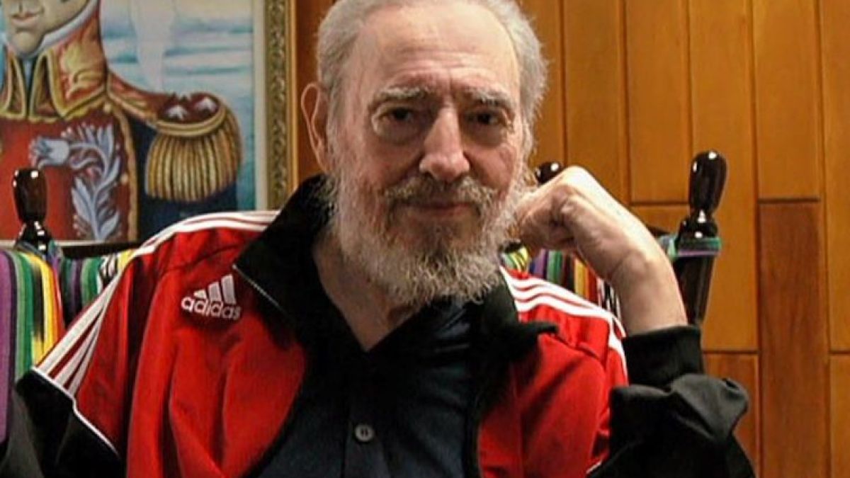 Фидел Кастро стана на 87 години