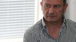 Най-богатият депутат печели от молекули  