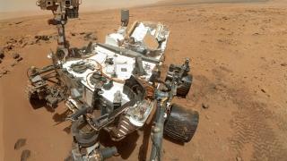 Curiosity премина към самостоятелен режим на придвижване