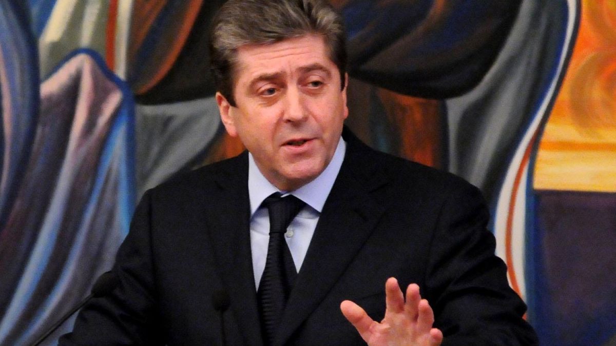 Първанов си събра дружината 